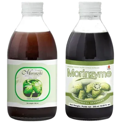 Vaso y Botellas de Morinzhi y Morinzyme de DXN, las bebidas de Noni rica en enzimas que apoya la salud digestiva y el equilibrio hormonal.